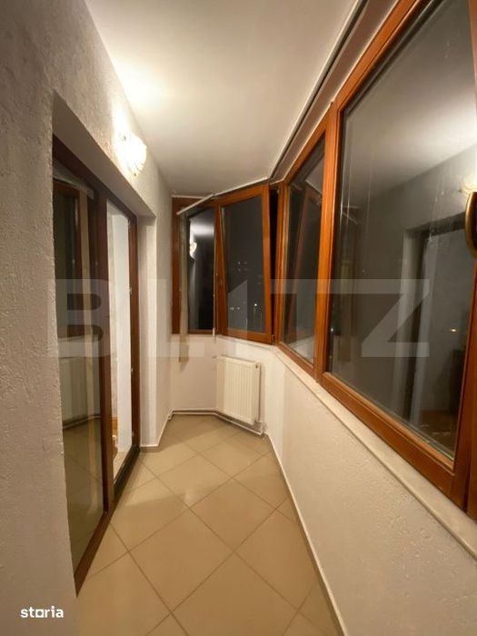1 camera decomandata de inchiriat intr-un apartament cu 4 camere, zona