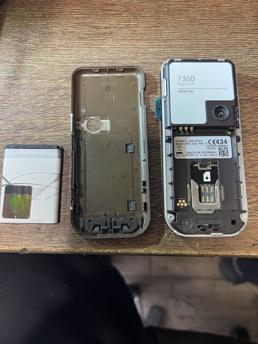 Nokia 7360 перфектна