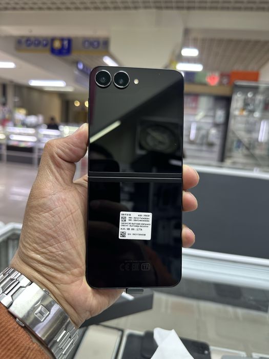 Samsung Z Flip 7 FE 256 GB