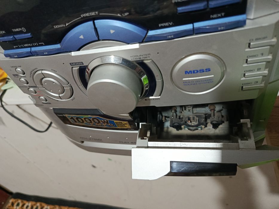 Музыкальный центр LG без колонок