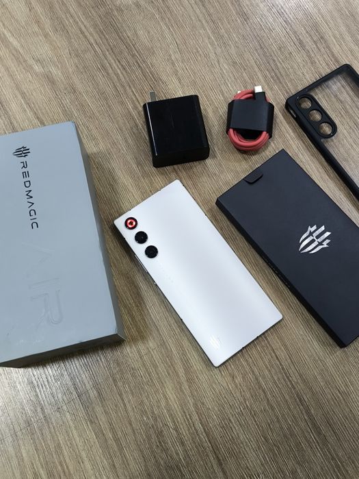 ZTE Rad Magic 10 Air Gaming phone Sotlad