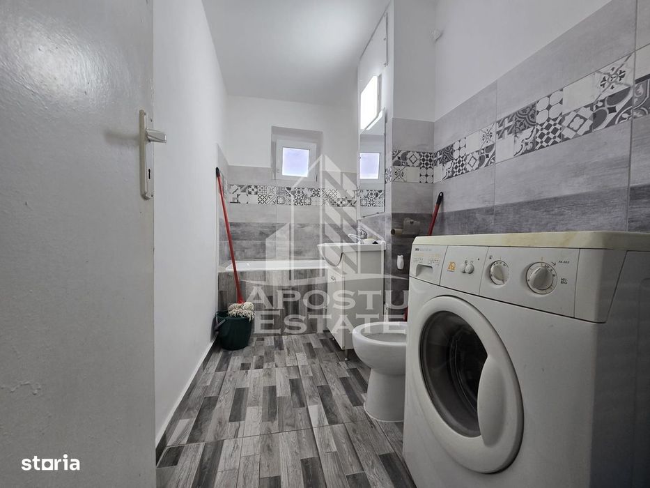 Apartament 4 camere , centrala proprie, Etaj Intermediar , Lipovei