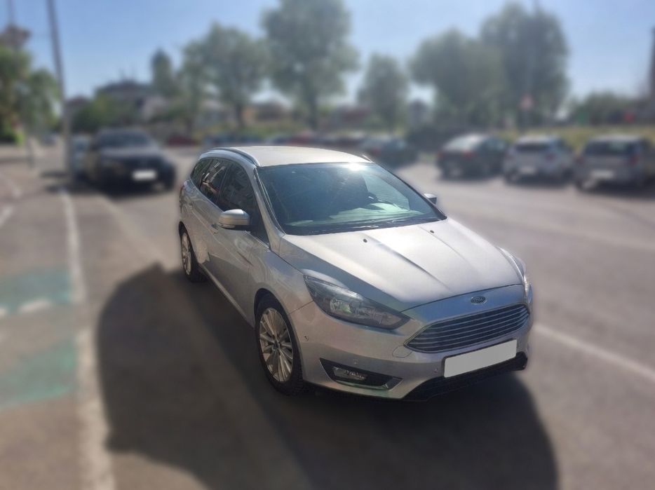 FORD Focus 2015 — imagine 5