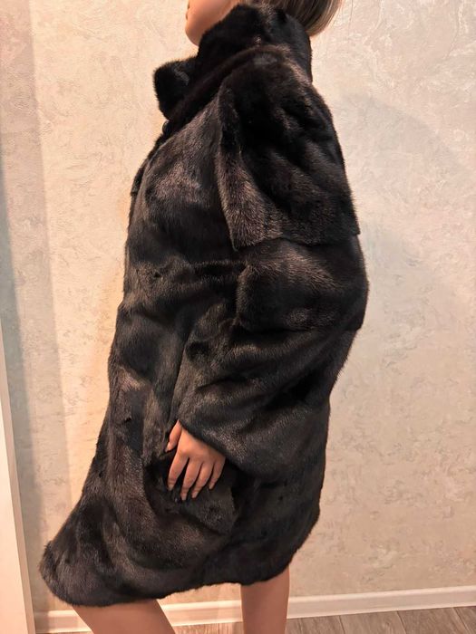 Норковая шуба короткая