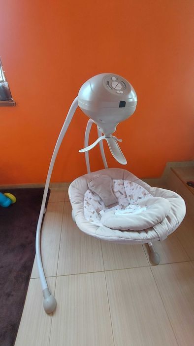 Електрическа люлка шезлонг