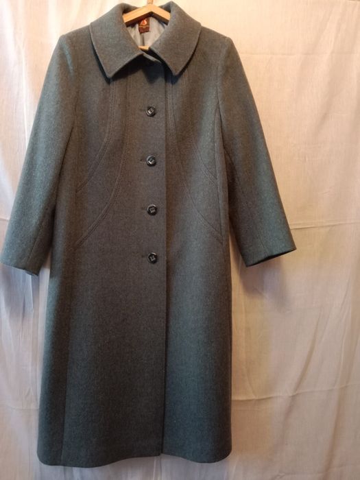 Пальто женское  демисезонное.