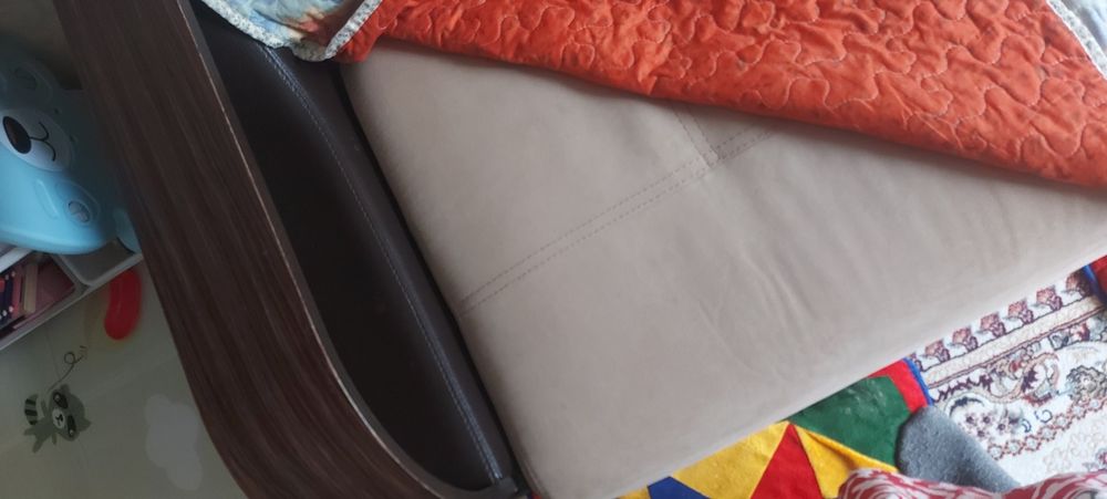 Диван не раскладной