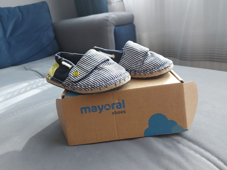 Пролетни маратонки и обувки