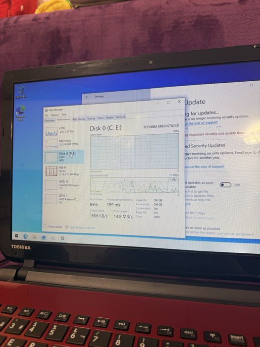 Toshiba i7-5500U 16GB RAM placa video amd M260 de 2GB