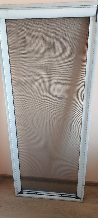 Ролетен комарник