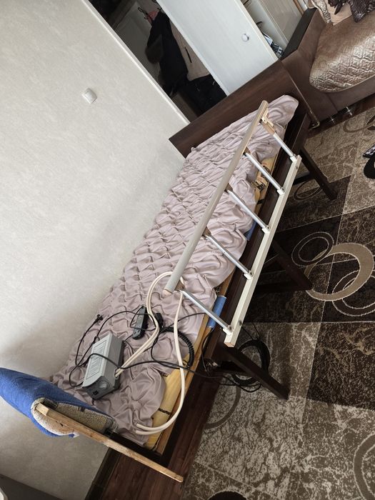 Кровать для лежачих больных