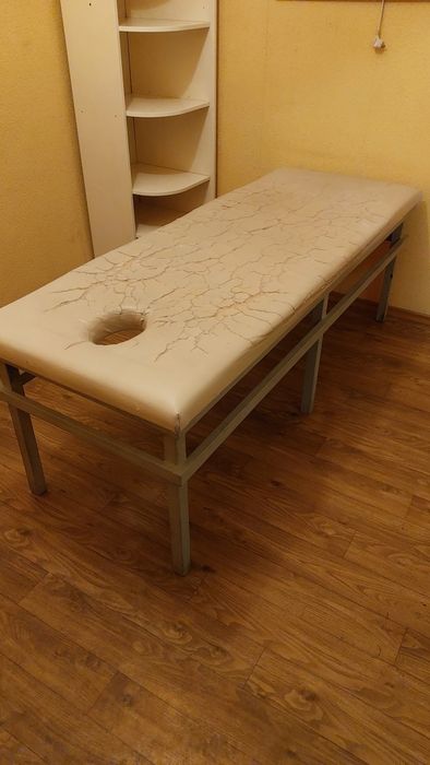 Кушетка массажная