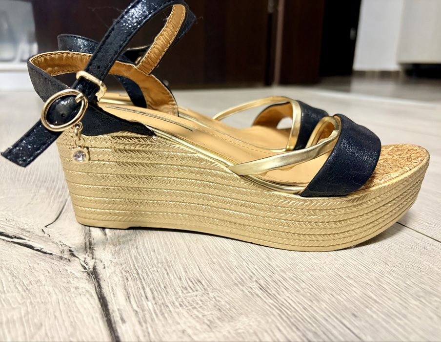 Sandale elegante cu talpa ortopedica
