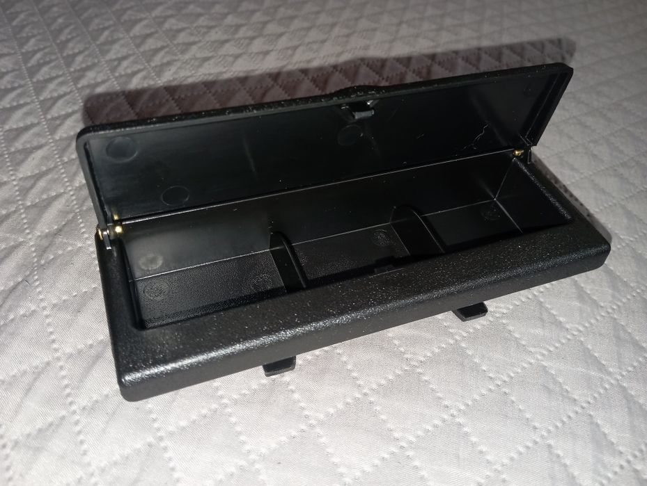 Монетница BMW E34 E32