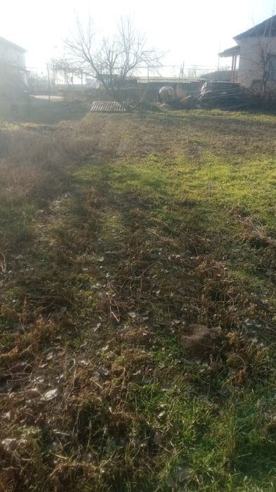 Yer sotiladi oladiganlar tel qilsin