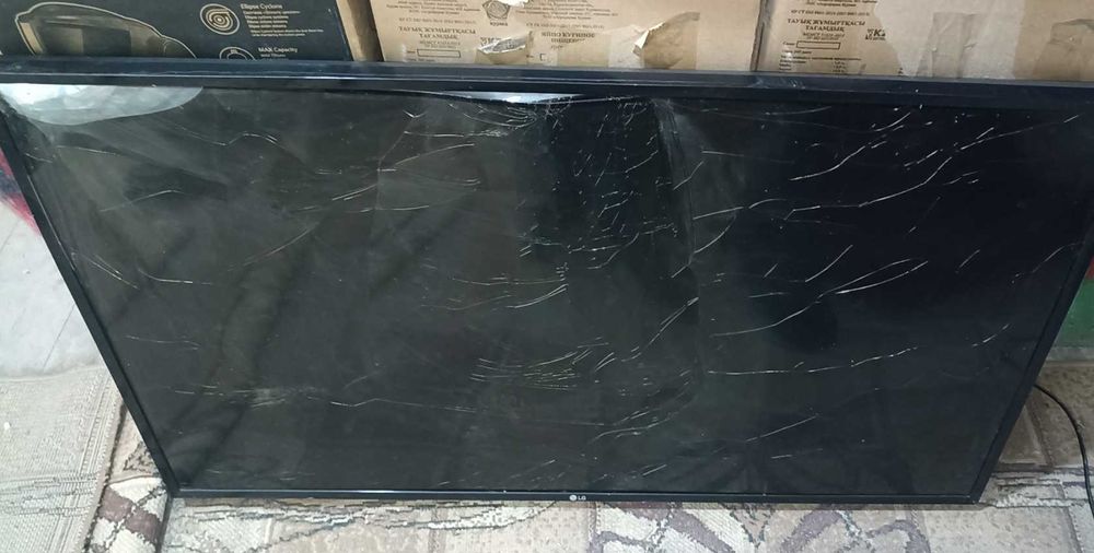 Телевизор LG LED 43" смарт тв FHD