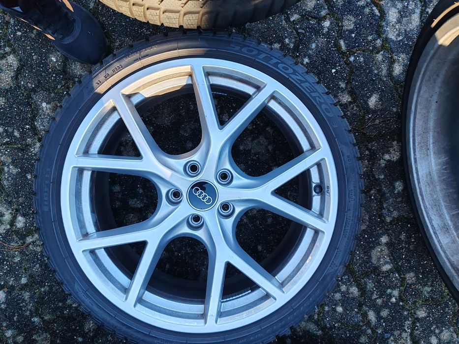 Audi RS 3 - Ауди 235/35/19 цола