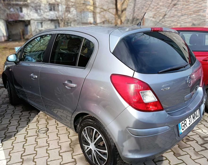 Vând Opel CORSA 1.2 benzina