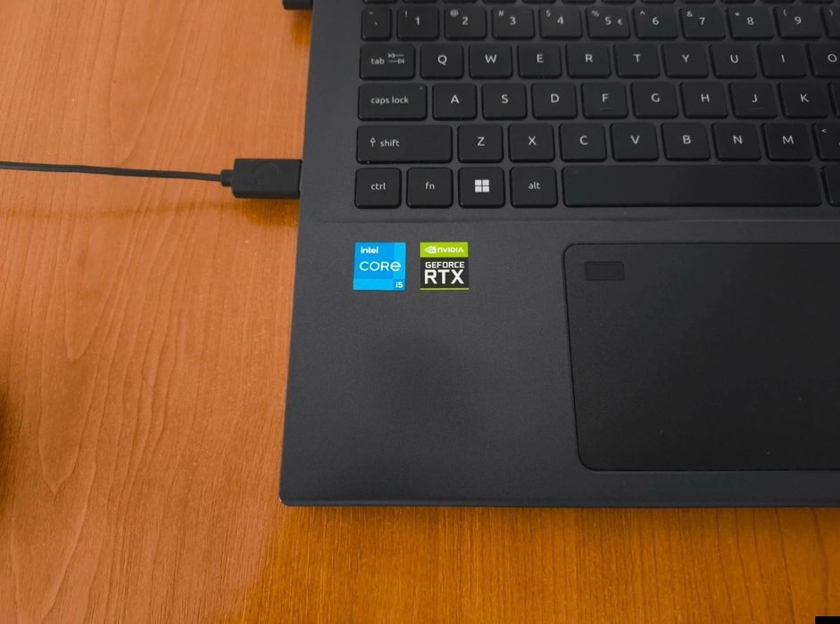 Laptop Gaming RTX 3050Ti 144Hz i5 12th Gen 16 Gb RAM