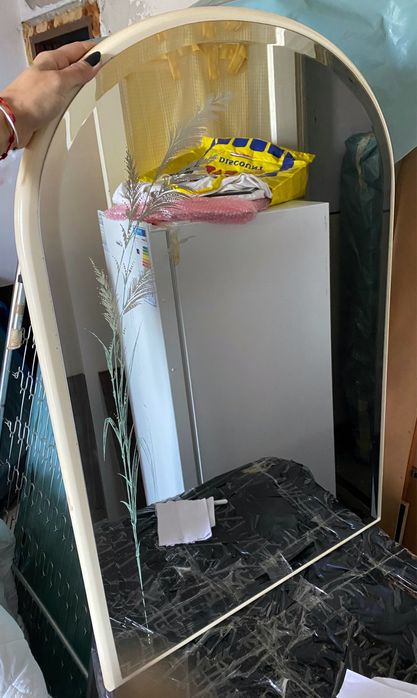 Oglinda mare cu design floral