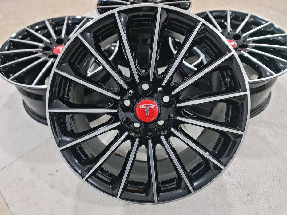 Jante 18 Tesla Model 3 cu senzori prindere 5x114.3