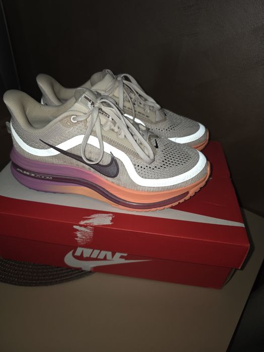 Дамски маратонки nike pegasus.