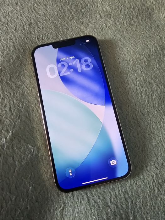 Vând iphone 13 pro max Gold