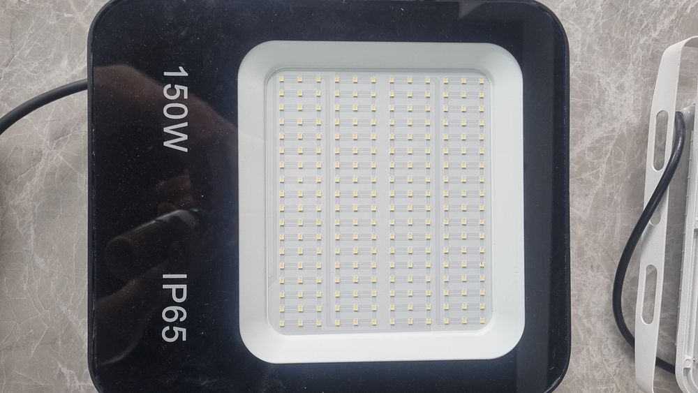 Фонари уличные, на солнечной батарее