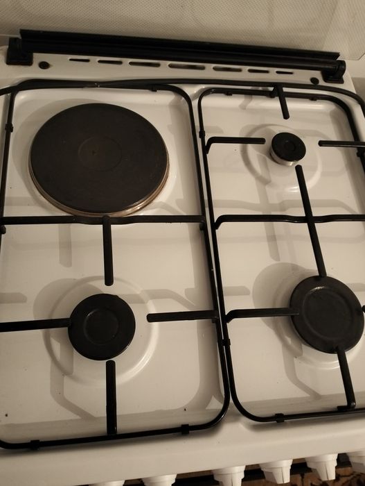 Срочно продам газ плиту!