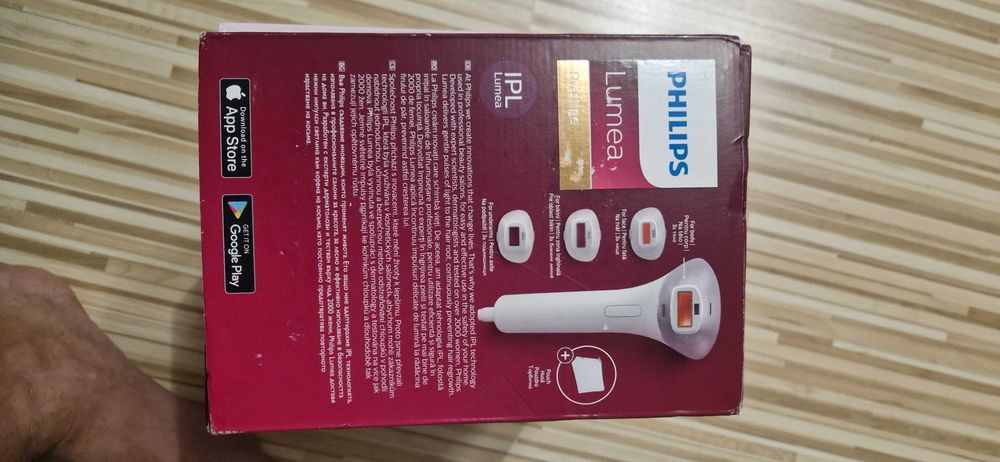 Epilator IPL Philips Lumea Seria 8000 BRI947/00,