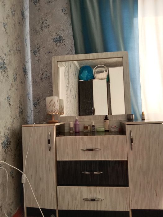 Спальний гарнитур