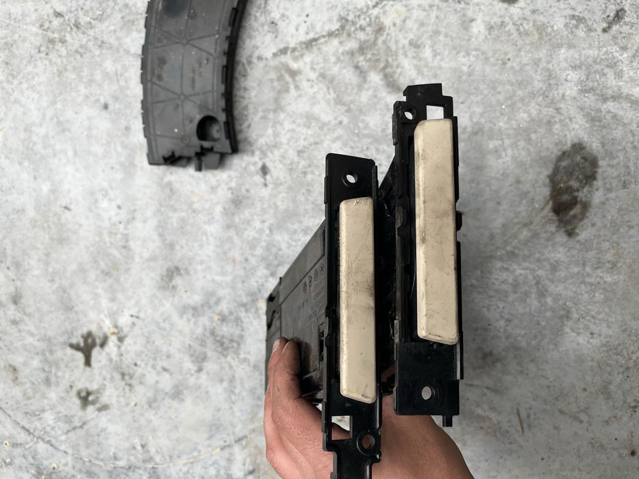 Поставка за чаши бмв е9х