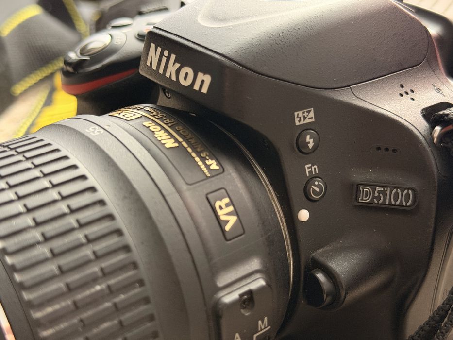Aparat foto NIKON D5100