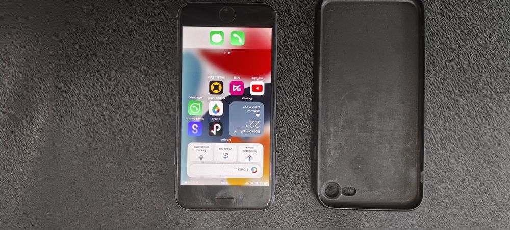 Продам iPhone 8 в хорошем состоянии