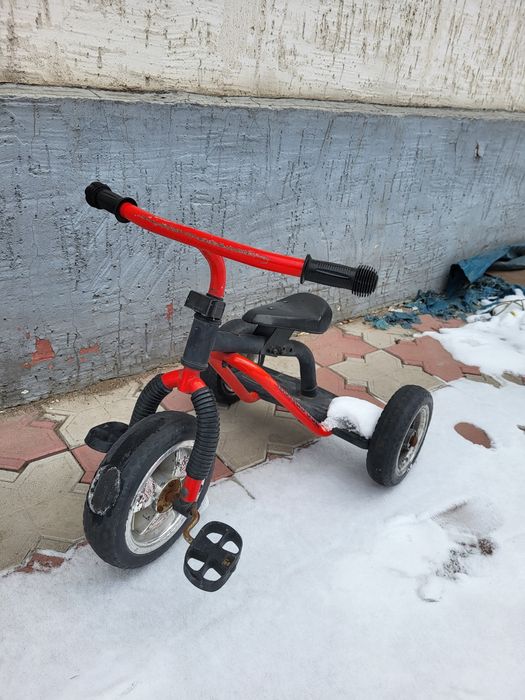 Трехколесный велосипед