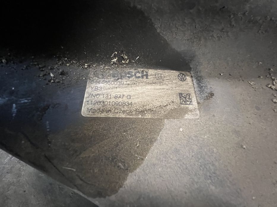 Rezervor AdBlue Volkswagen Sharan 2.0 Motorina 2012