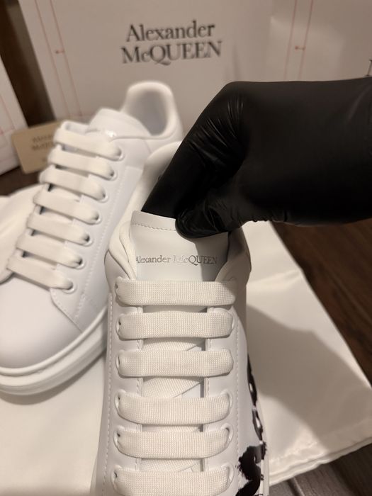 Alexander McQUEEN