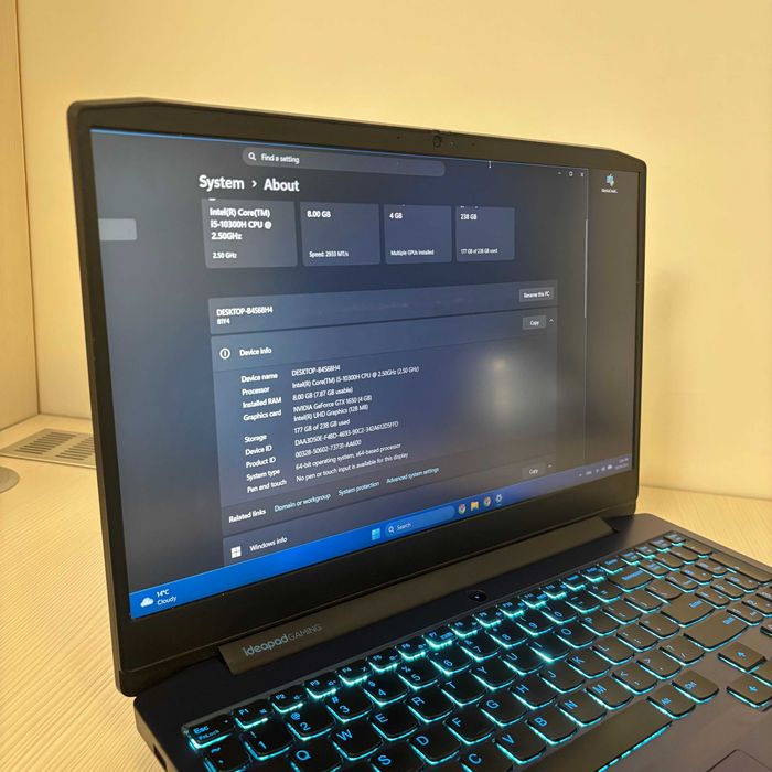 Laptop Lenovo Ideapad Gaming 3 15IMH05 Complet Functional I Procesor i5, Placa Video GTX 1650 4GB