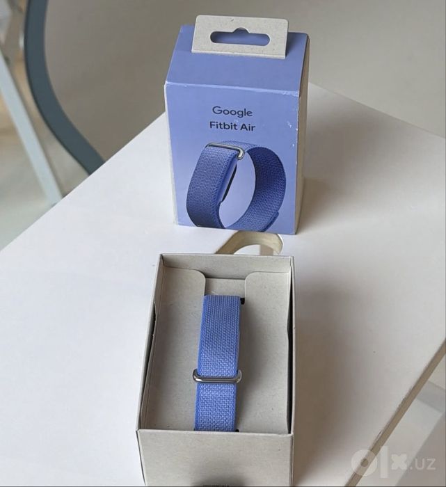 Google Fitbit Air — новый фитнес-браслет