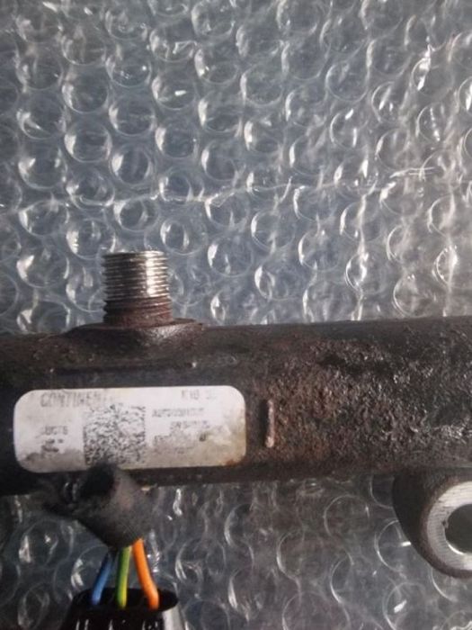 Rampa injectoare Citroen C5 motor 2,7 hdi,an 2008-2015