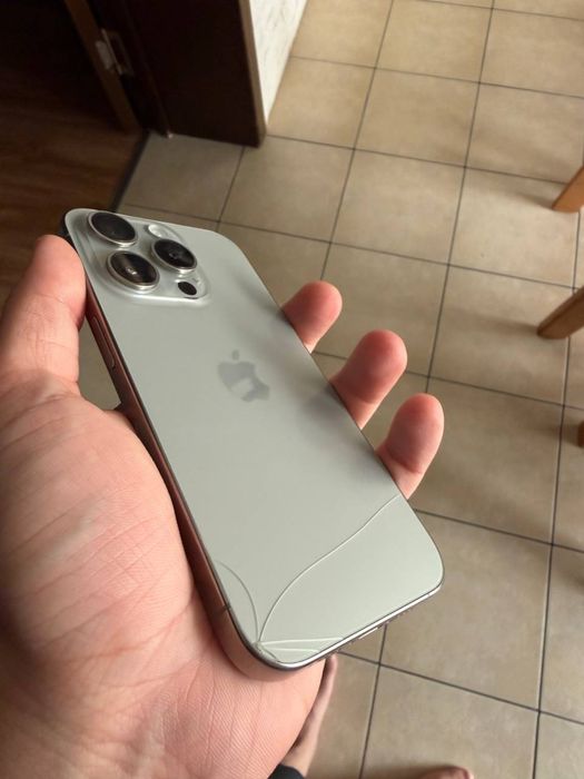 Iphone 15 pro arzon srochno