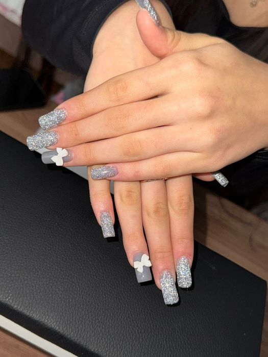 Маникюр маникюр.