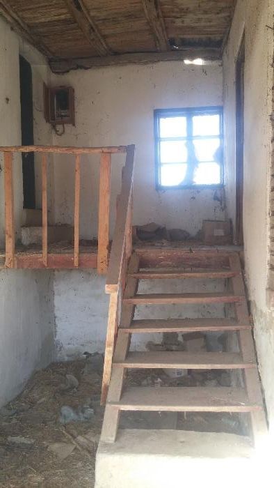 Къща в с.Агатово 80м2 с 1200 м2 двор и масивна стоп.постройка