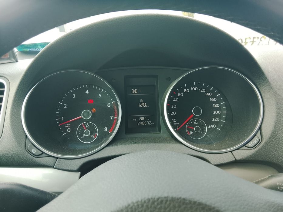 VOLKSWAGEN Golf 2012 — imagine 3