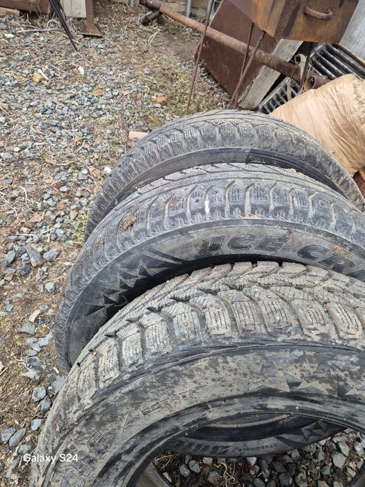 Продам.     резину