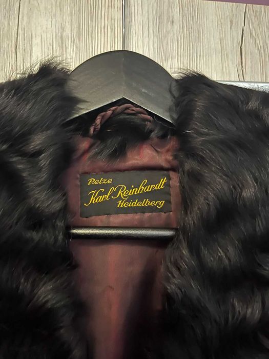 Палто астраган черно.