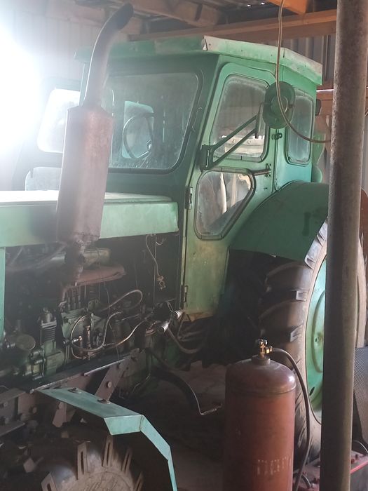 Продам трактор т40