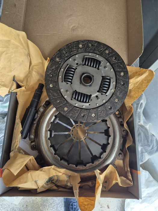Автозапчасть  на приору