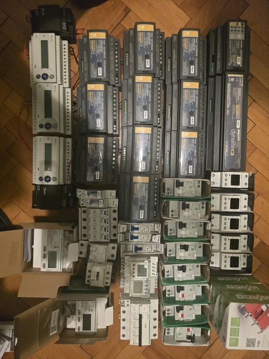 Vând diferențiale RCBO rele de protecție tensiune DigiTop contor trifazat noi