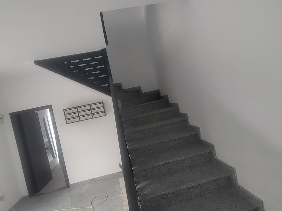 Vând apartamente,zona Uzina de apă!